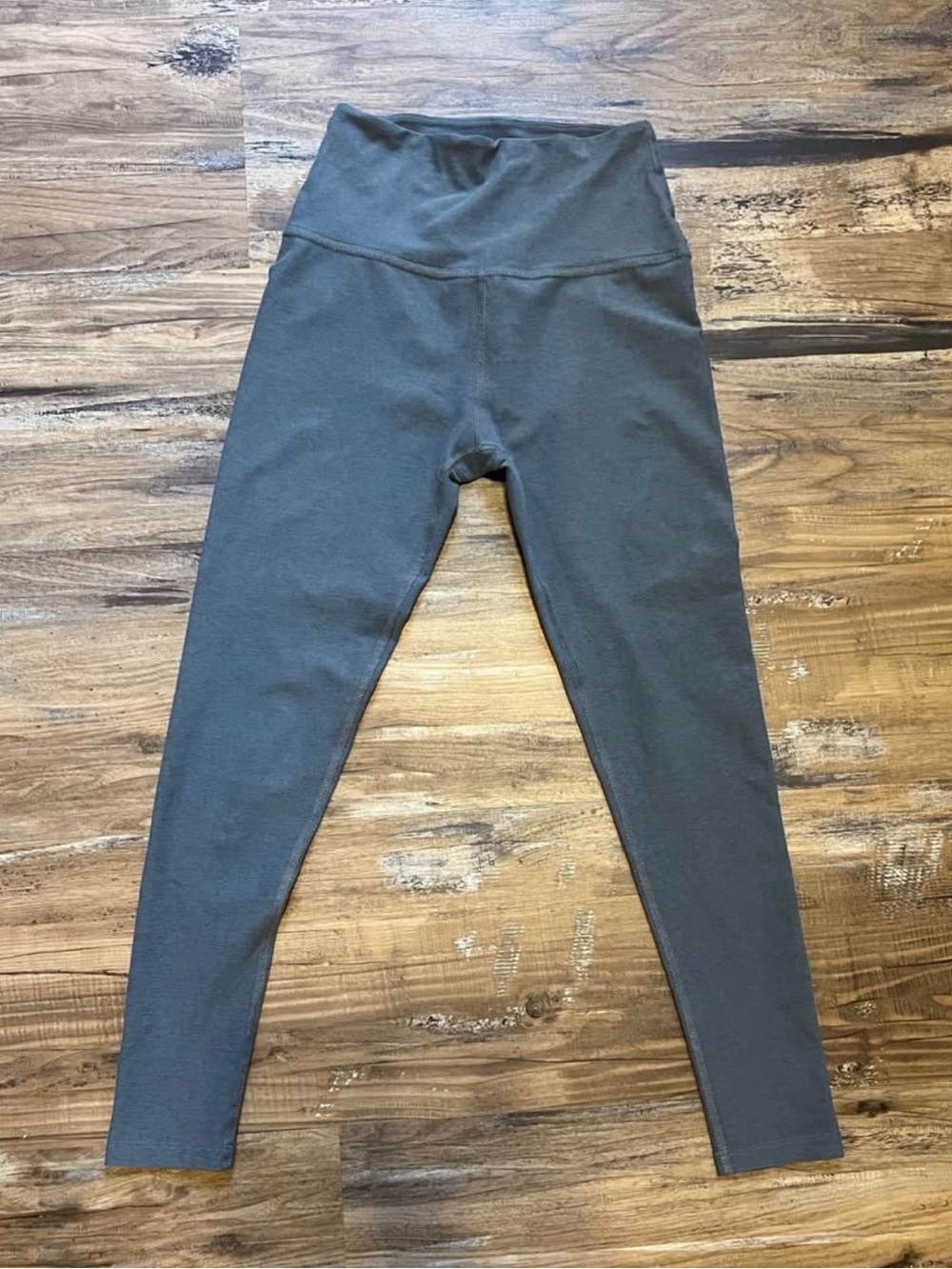 Beyond Yoga Grey Leggings, Size Small